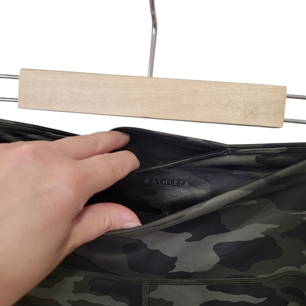 NWT Athleta Ultimate Camo 7/8 Tights Olive Green Workout Leggings Women's M - Picture 10 of 17